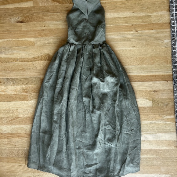 Piece of White Aida Dress Backless linen A-line small gown summer - Picture 9 of 9